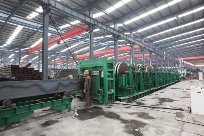 U型槽一次成型生產(chǎn)線